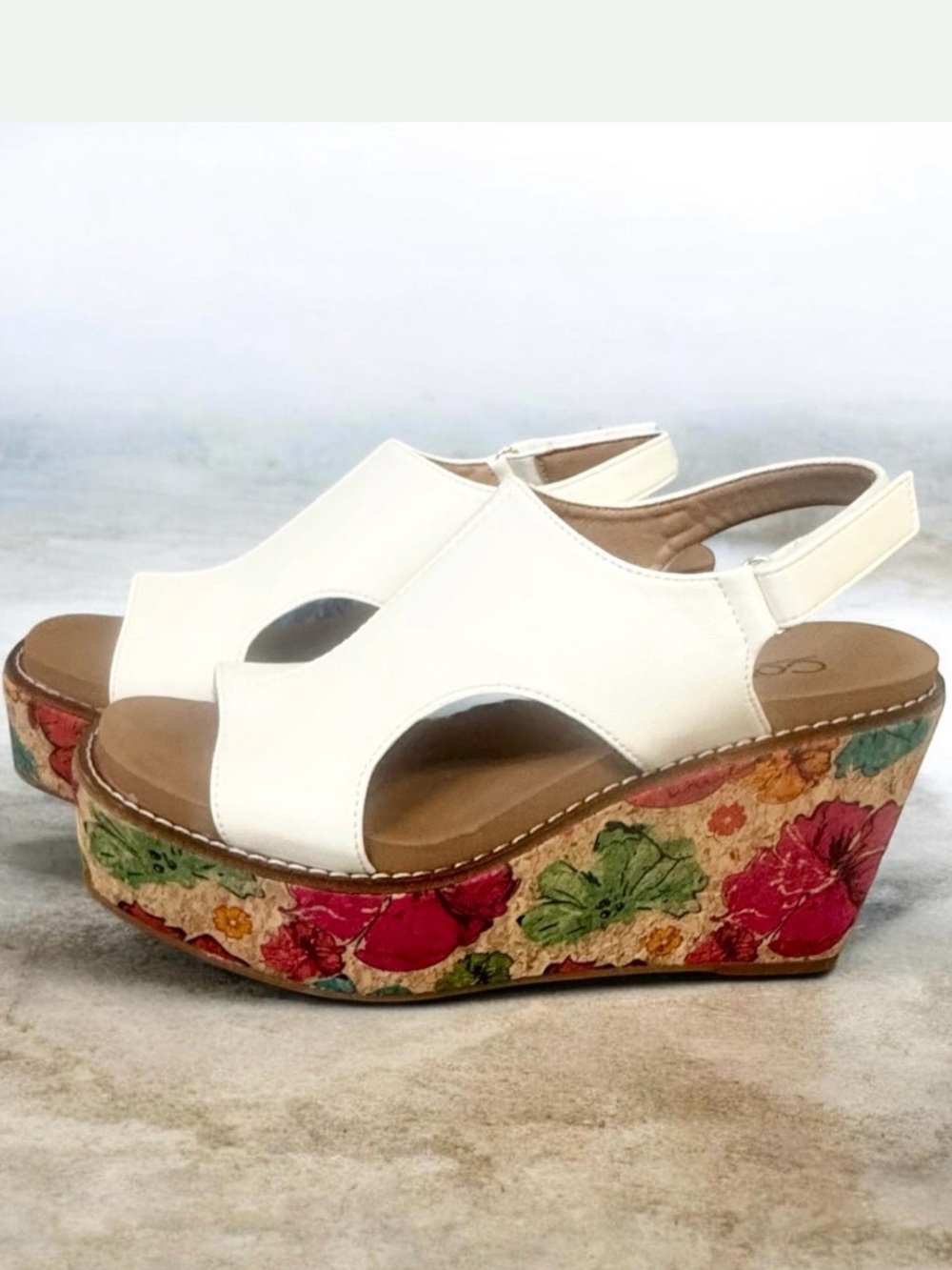 CORKYS Freddie floral wedge sandals women’s size 6